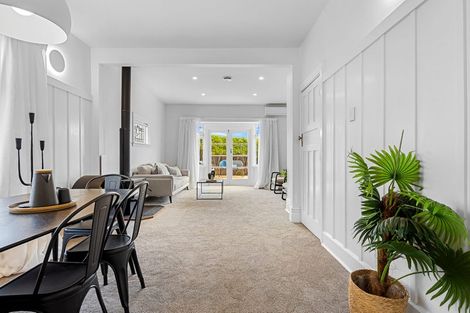 Photo of property in 80 Somerfield Street, Somerfield, Christchurch, 8024