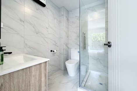 Photo of property in 5/236 Albany Highway, Schnapper Rock, Auckland, 0632