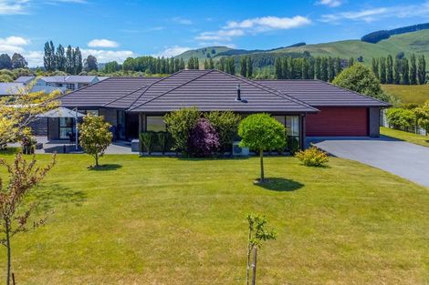Photo of property in 500 Kinloch Road, Kinloch, Taupo, 3377