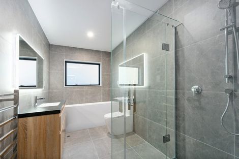 Photo of property in 12 Kiokio Place, Swanson, Auckland, 0614