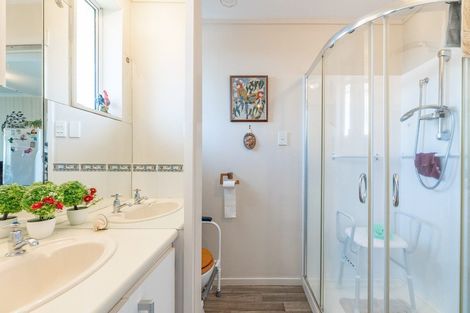 Photo of property in 1/187 Pages Road, Wainoni, Christchurch, 8061