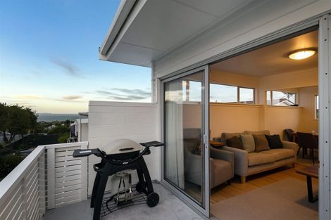 Photo of property in 1/33 Castor Bay Road, Castor Bay, Auckland, 0620