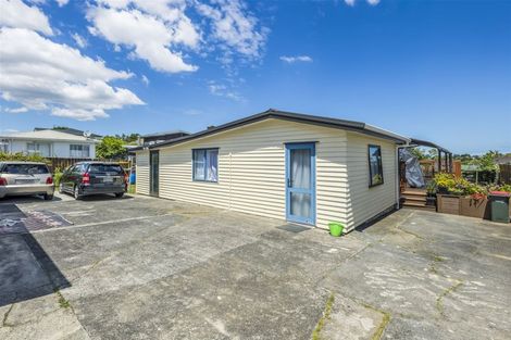 Photo of property in 82 Station Road, Papatoetoe, Auckland, 2025