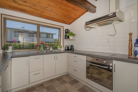 Photo of property in 72 Catherine Crescent, Whitianga, 3510