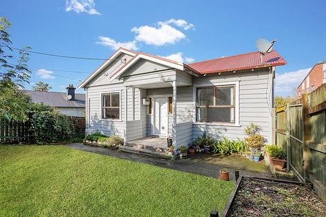 Photo of property in 294 West Coast Road, Glen Eden, Auckland, 0602