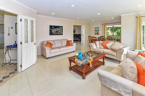 Photo of property in 25 Eiger Place, Northpark, Auckland, 2013