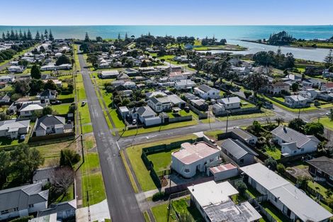 Photo of property in 11 Mcnaughton Street, Waitara, 4320