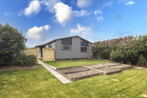 Photo of property in 2/68 Ottawa Road, Wainoni, Christchurch, 8061