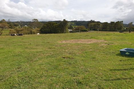 Photo of property in 750 Kaipara Coast Highway, Kaukapakapa, 0871