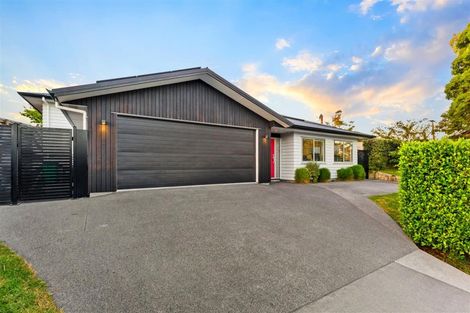 Photo of property in 21 Alexandra Street, Riverhead, 0820