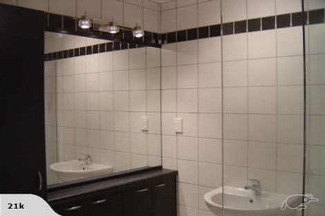 Photo of property in 80 Farnham Street, Mornington, Wellington, 6021