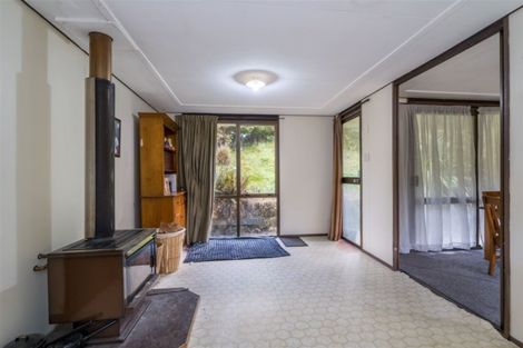 Photo of property in 67 Village Loop Road, Waipori Falls, Outram, 9073