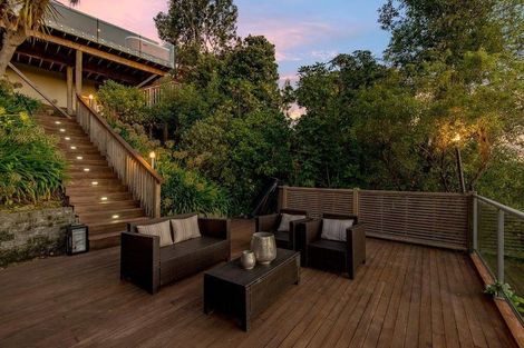 Photo of property in 16 Macmillan Avenue, Cashmere, Christchurch, 8022