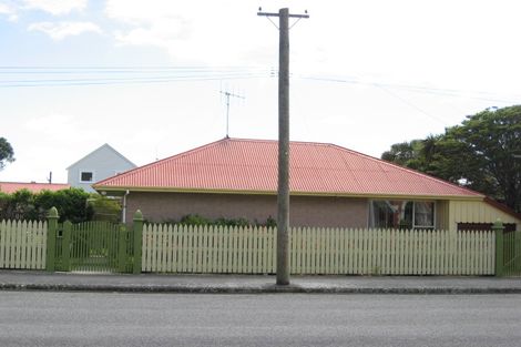 Photo of property in 51 Dryden Street, Sumner, Christchurch, 8081