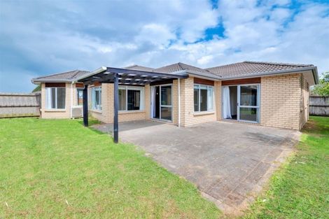 Photo of property in 9 Maadi Place, Papakura, 2110