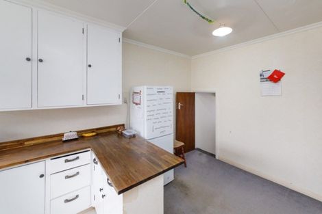 Photo of property in 2/24 Birmingham Street, Takaro, Palmerston North, 4412