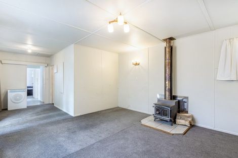 Photo of property in 191 Te Rangitautahanga Road, Turangi, 3334