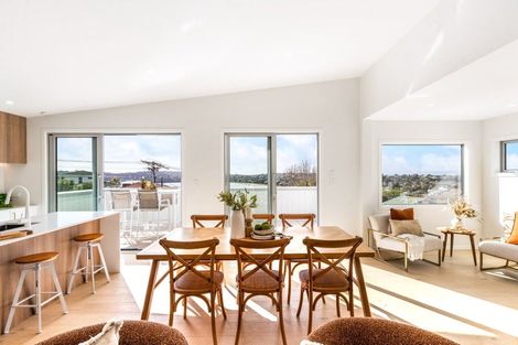 Photo of property in 23a Monyash Road, Manly, Whangaparaoa, 0930