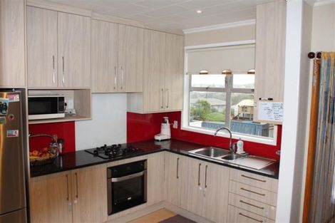 Photo of property in 112 Frankley Road, Frankleigh Park, New Plymouth, 4310