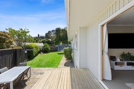 Photo of property in 42 Cumberland Street, Merrilands, New Plymouth, 4312