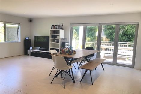 Photo of property in 24 Korotaha Terrace, Rothesay Bay, Auckland, 0630