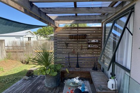 Photo of property in 15 South Avenue, Kaukapakapa, 0871