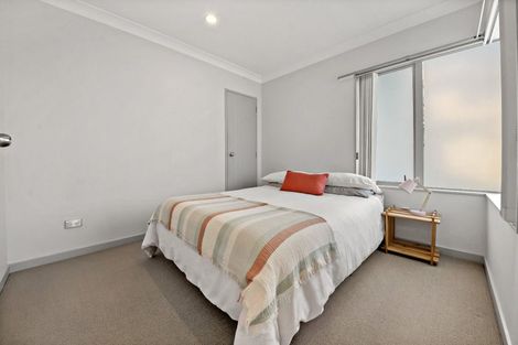 Photo of property in 11 Tolben Place, Golflands, Auckland, 2013