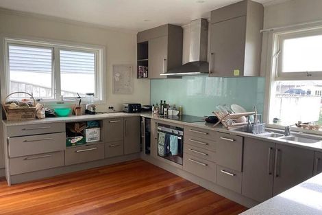 Photo of property in 40 Landscape Road, Mount Eden, Auckland, 1024