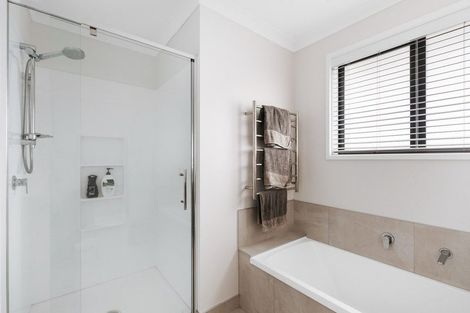 Photo of property in 8 Oyster Place, Omokoroa, 3114