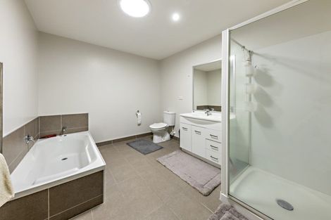 Photo of property in 56 Popokatea Drive, Takanini, 2112