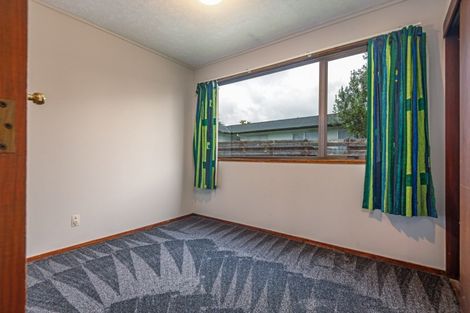 Photo of property in 28 Suzanne Grove, Kelvin Grove, Palmerston North, 4414