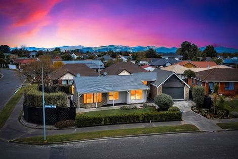 Photo of property in 14 Radiata Avenue, Parklands, Christchurch, 8083