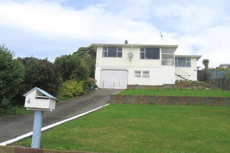 Photo of property in 4 Cecil Road, Tawa, Wellington, 5028