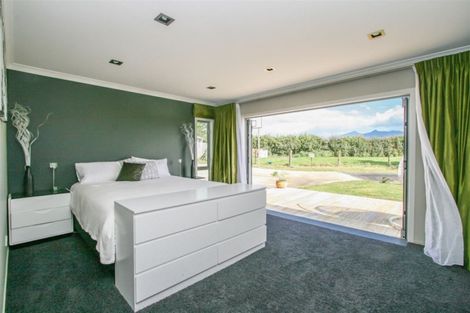 Photo of property in 1271 Upland Road, Egmont Village, Inglewood, 4386