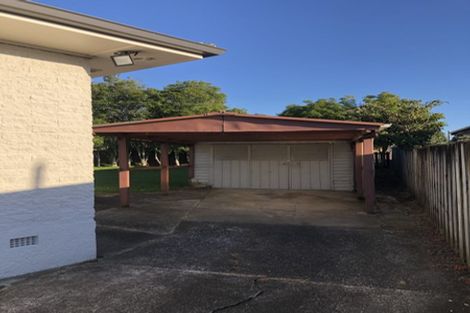 Photo of property in 38 Portadown Avenue, Pakuranga Heights, Auckland, 2010