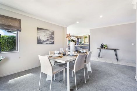 Photo of property in 16 Lockhart Place, Rototuna, Hamilton, 3210