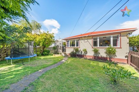 Photo of property in 4 Tui Grove, Elderslea, Upper Hutt, 5018