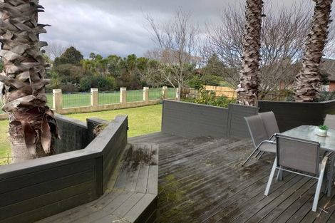 Photo of property in 10 Crannog Fen, Wattle Downs, Auckland, 2103