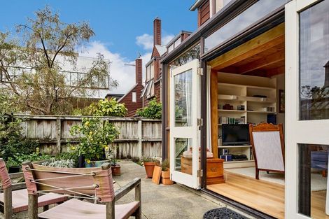 Photo of property in 4/80 Hobson Street, Thorndon, Wellington, 6011