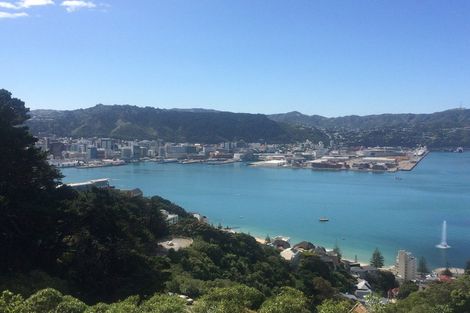 Photo of property in 38 Robieson Street, Roseneath, Wellington, 6011