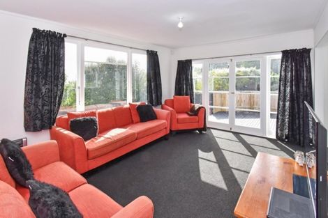 Photo of property in 32a Barberton Terrace, Red Hill, Papakura, 2110