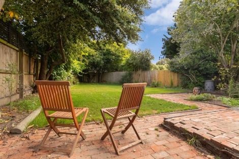 Photo of property in 1 Dalton Place, Burnside, Christchurch, 8053