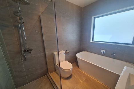 Photo of property in 8 Korowhiti Road, Clarks Beach, 2122