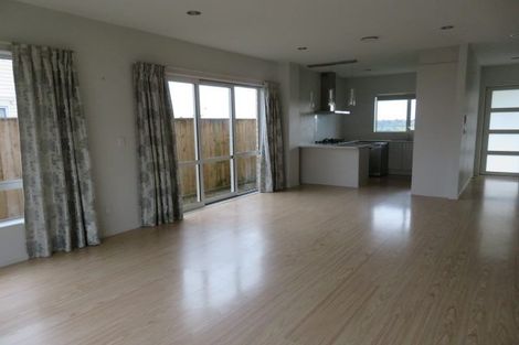 Photo of property in 70 Pencaitland Drive, Flat Bush, Auckland, 2019