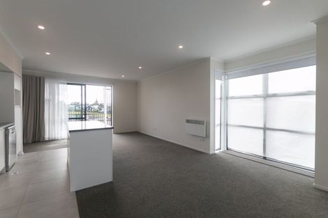 Photo of property in 32 Raranga Lane, Hobsonville, Auckland, 0616