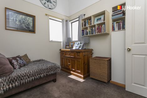 Photo of property in 24 Larkins Street, Helensburgh, Dunedin, 9010
