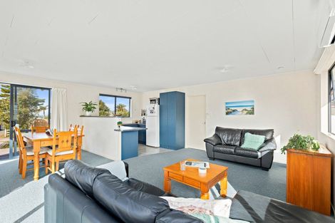 Photo of property in 11 Kitty Frazer Lane, Omaha, 0986