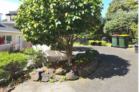 Photo of property in 36 Loloma Drive, Half Moon Bay, Auckland, 2012