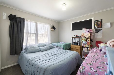 Photo of property in 84 Lethbridge Street, Feilding, 4702