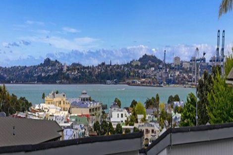 Photo of property in 5/66 Victoria Road, Devonport, Auckland, 0624